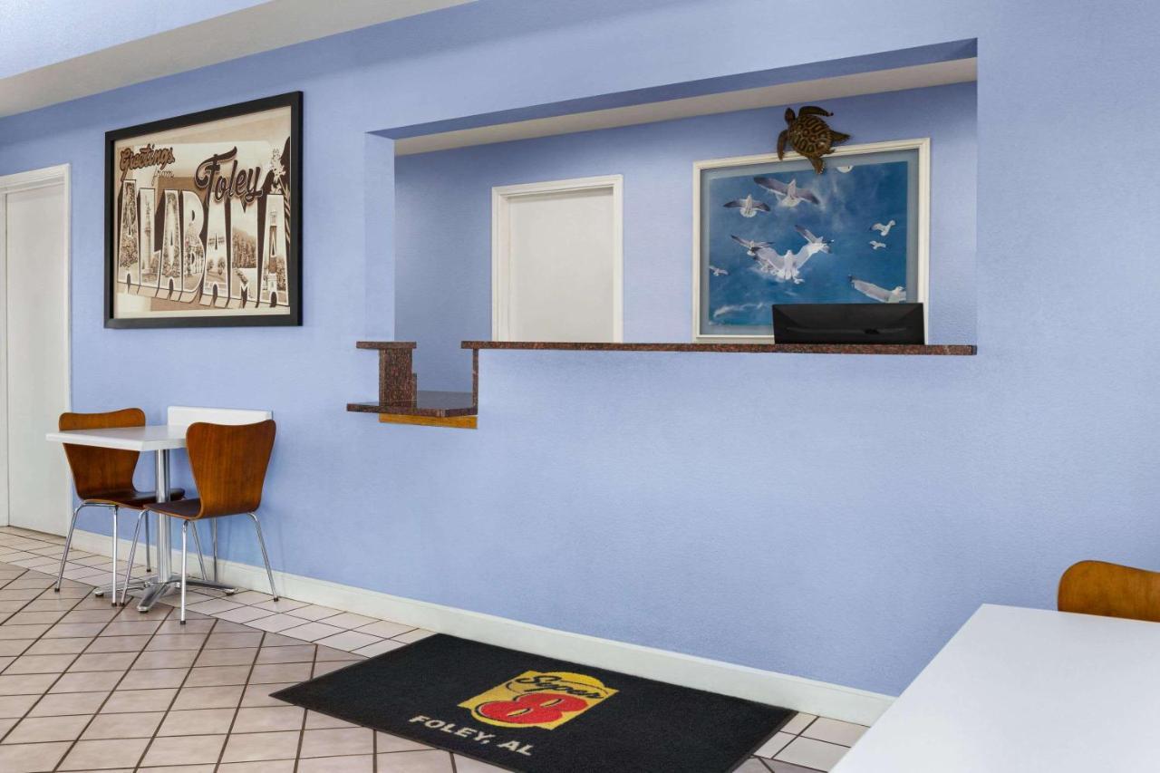 Super 8 By Wyndham Foley Motel Eksteriør billede