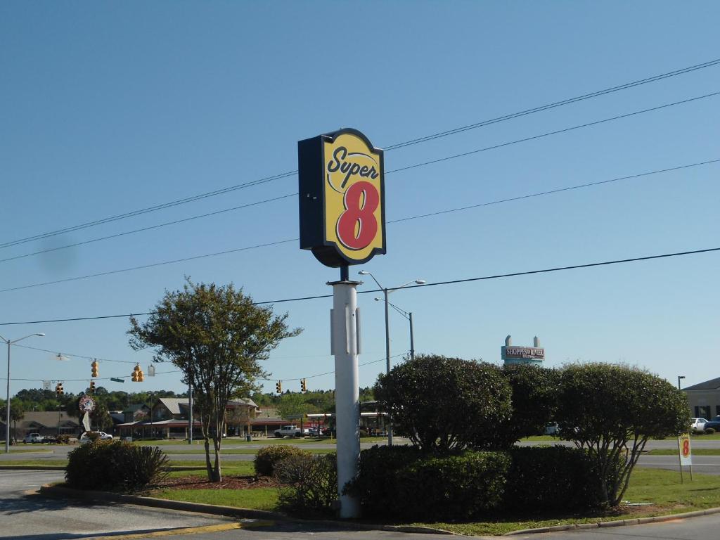 Super 8 By Wyndham Foley Motel Eksteriør billede