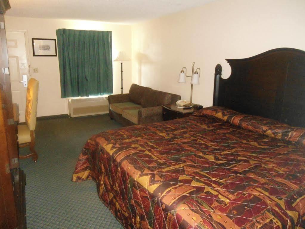 Super 8 By Wyndham Foley Motel Eksteriør billede