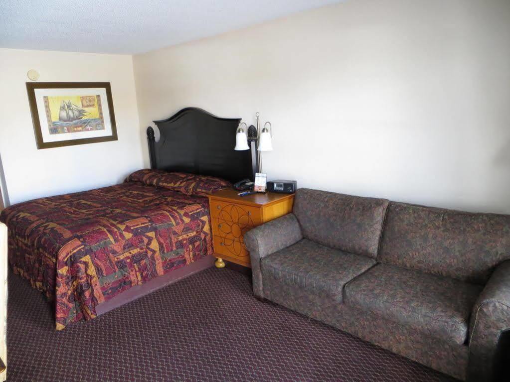 Super 8 By Wyndham Foley Motel Eksteriør billede